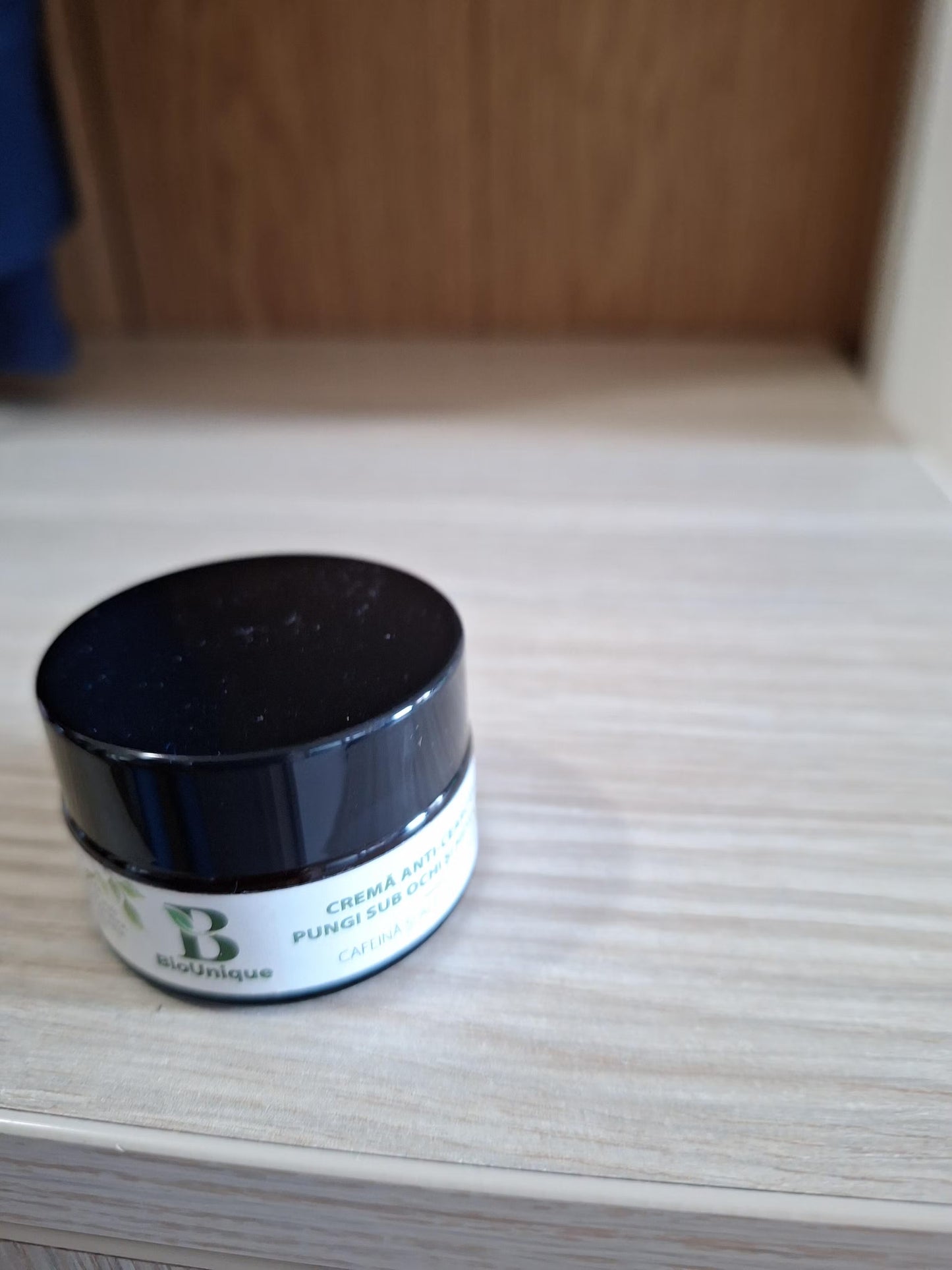 Anti-Dark Circles and Eye Bags Cream that reduces dark circles, bags and fine wrinkles