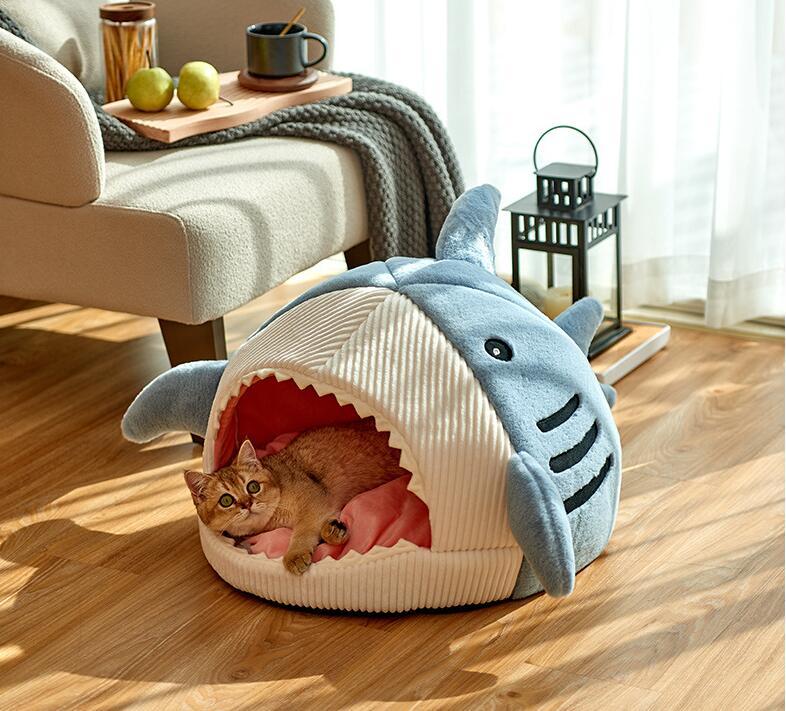 Shark Pet Bed: Warm and Cozy