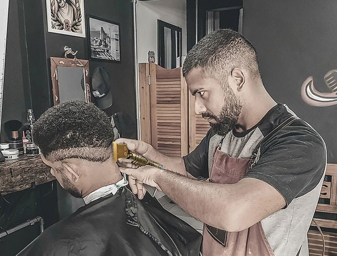 EasyTrim™ — Flawless Cuts, Zero Irritation | 50% Off