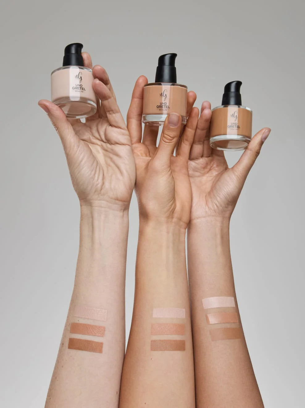 VelvetMatte™ — Instantly Smooths, Hydrates, and Radiates Your Natural Beauty All Day