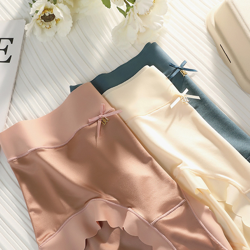 SilkAura™ — Feel Flawless Comfort and Fresh Confidence All Day Long