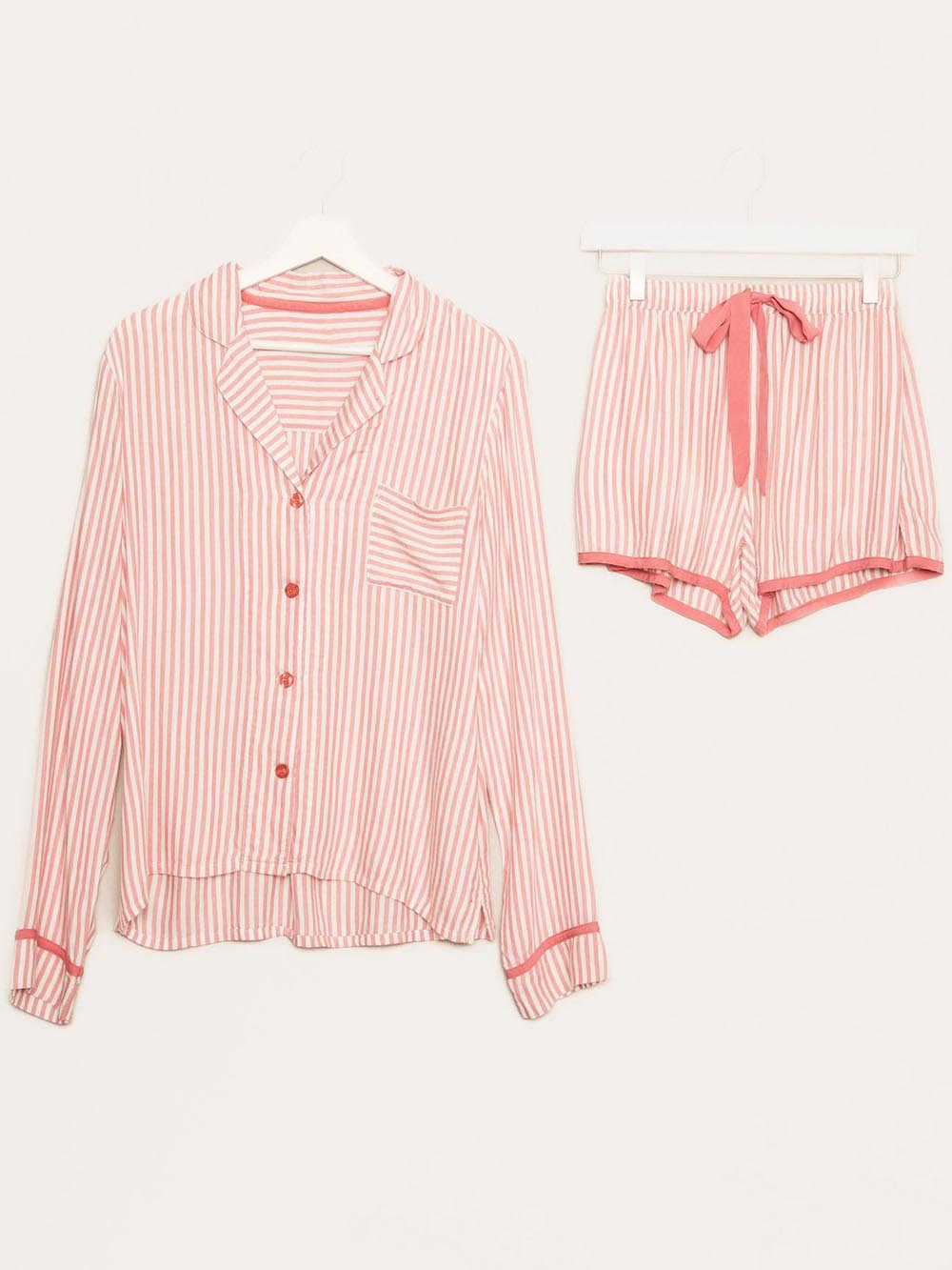 VeloraNest™ — Wrap Yourself in All-Day Featherlight Comfort and Effortless Style