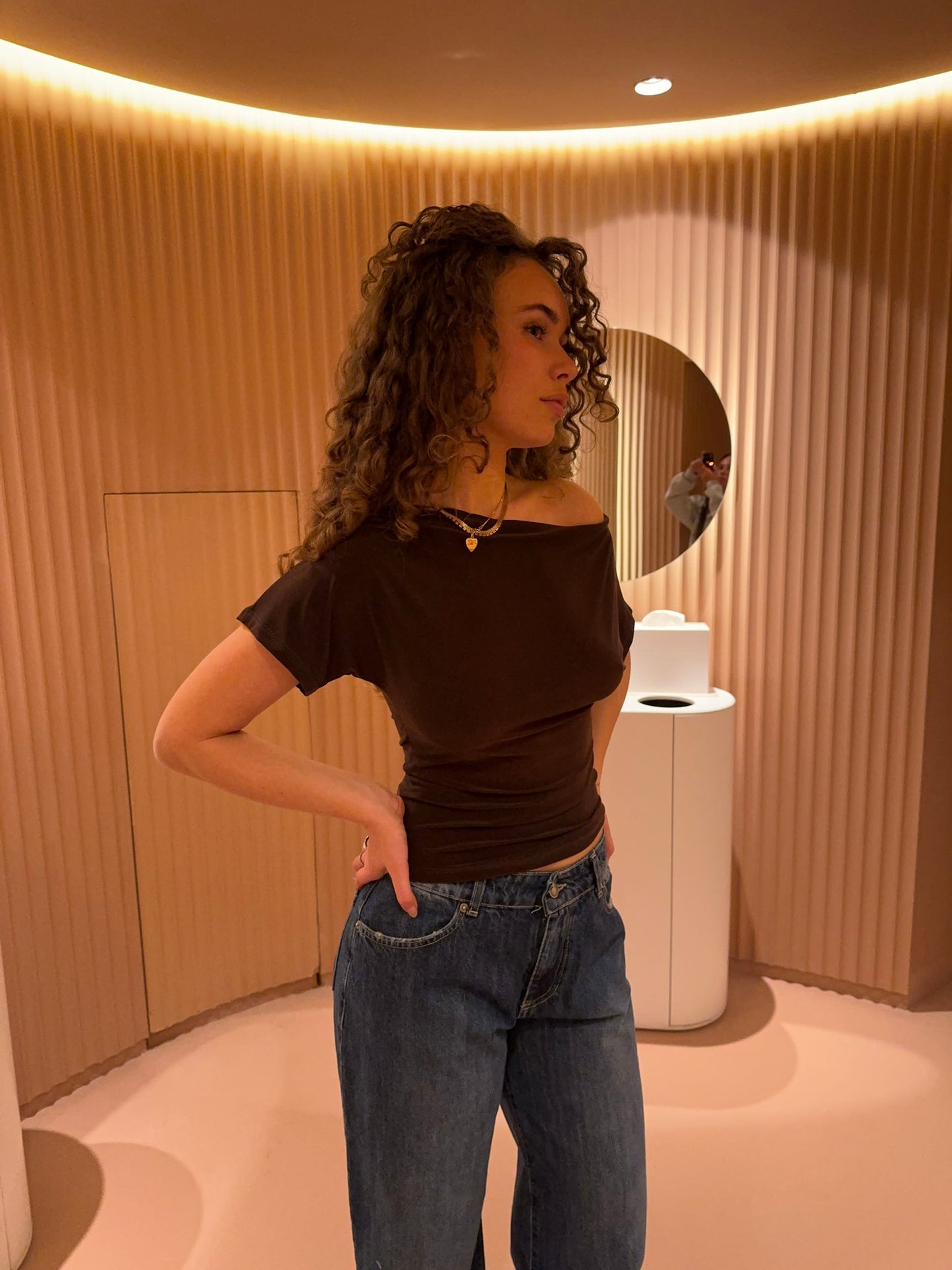 VelaForm™ — Embrace All-Day Comfort and Confidence That Moves With You