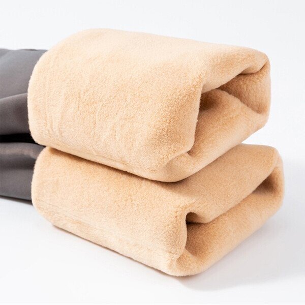 VelvetSheer™ — Feel Flawless, Warm, and Unstoppable All Day Long