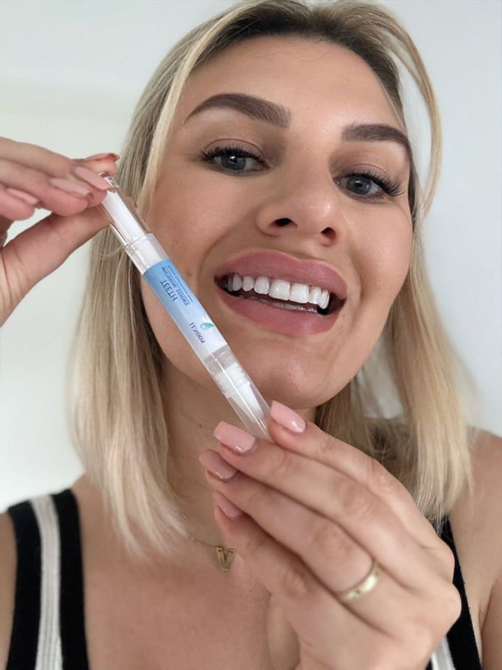 1+1 Free l Brightening Essence™ - Effortlessly Make Your Smile Glow!