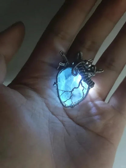 AuraPulse™ — Wear a Soothing Spark That Calms Your Soul and Commands Every Room