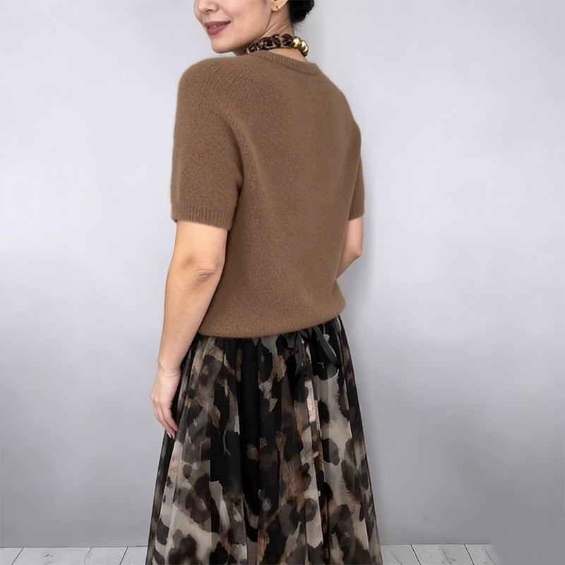 VeroLuxe™ — Unleash Instant Confidence with Softness That Moves You