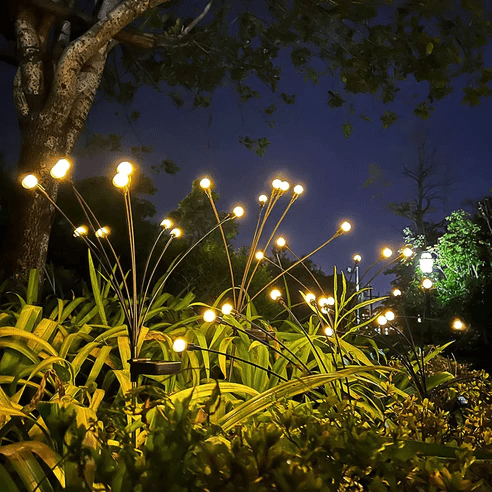 LunaFlow™ — Transform Your Garden into a Hypnotic, Wire-Free Light Wonderland Every Night