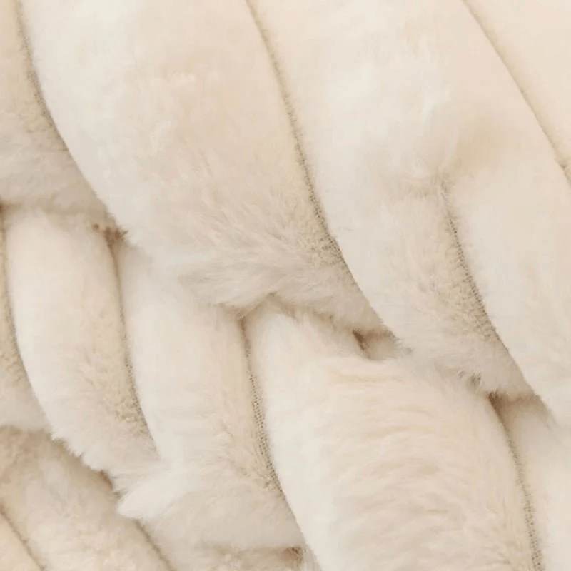 VelvaNest™ — Wrap Your Sofa in Cloud-Like Softness and Unbreakable Warmth