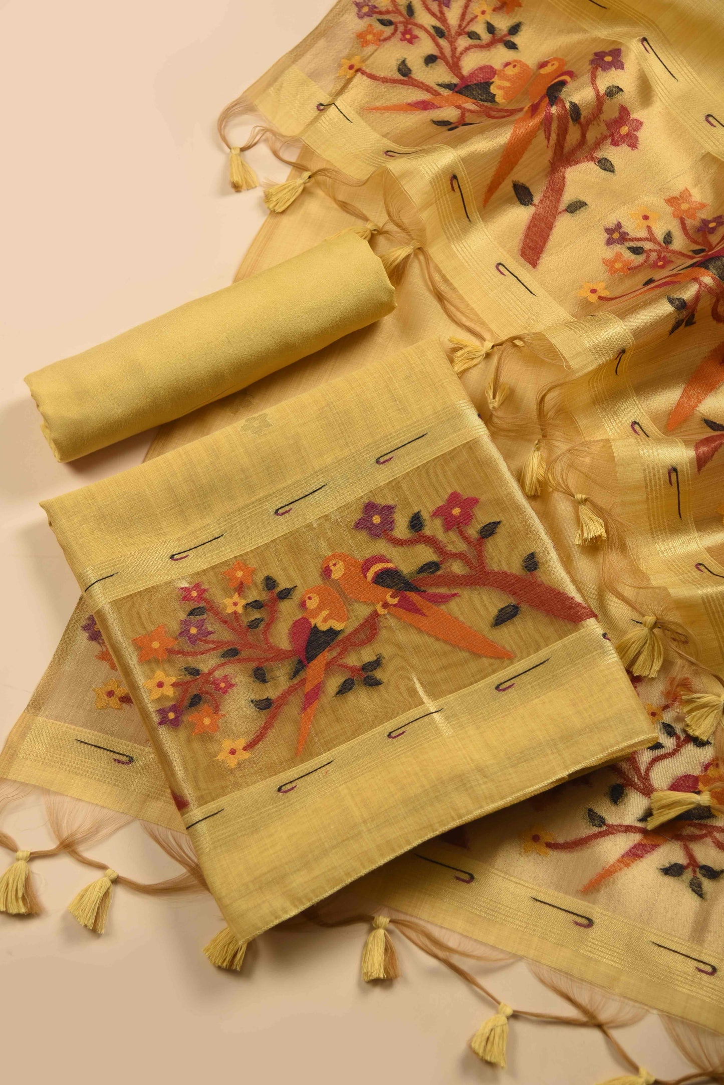 SoloraBloom™ — Ignite Every Moment with Timeless Elegance and Radiant Confidence