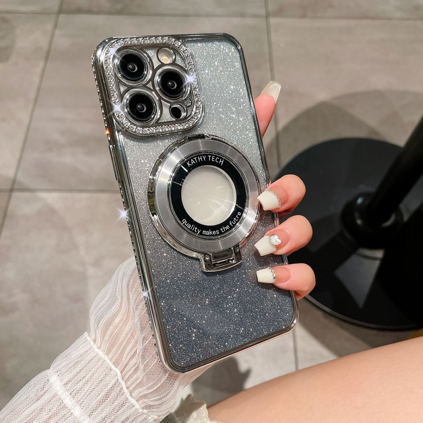 GlimmerGrip™ — Secure Your Phone with Sparkling Confidence | 50% Off