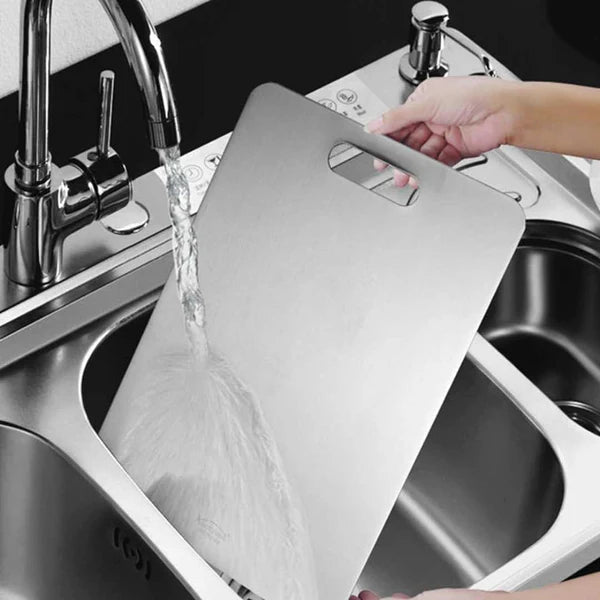 SteelGrip™ — Master Every Chop with Sharp, Stain-Free Confidence
