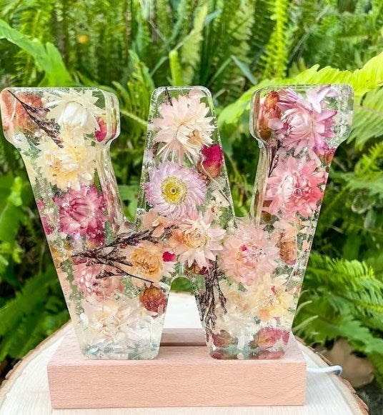 FloraGlow™ | Artisan Floral Night Light for a Dreamlike Ambiance