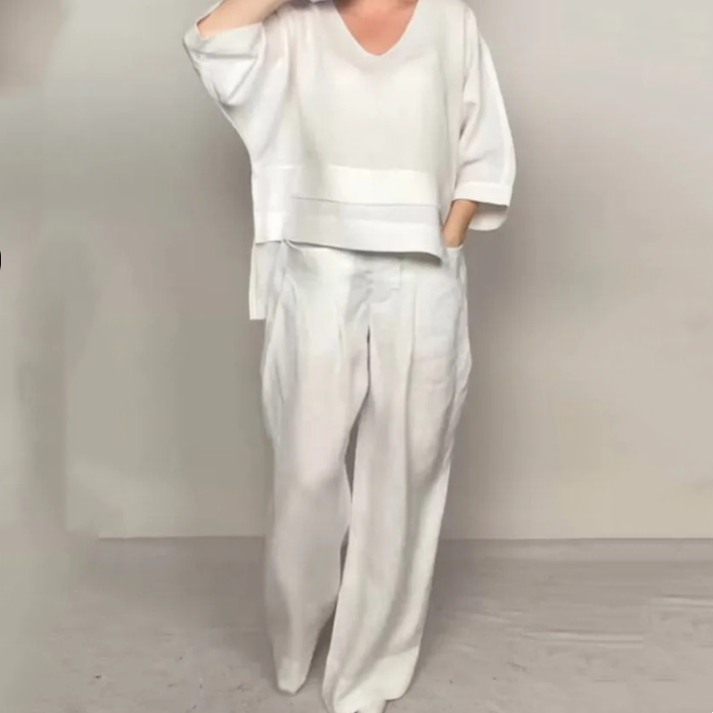 VelouraSet™ — Effortless Elegance That Moves With You All Day