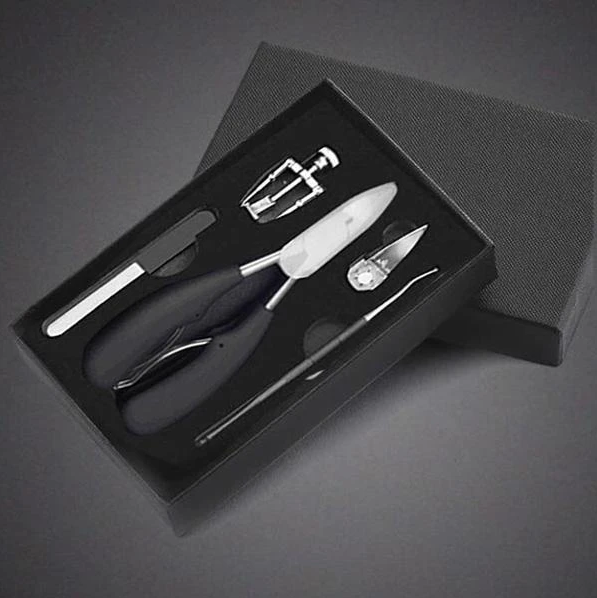 TriForma™ Nail Clipper — Master Thick, Painful Nails with Pinpoint Precision and Comfort