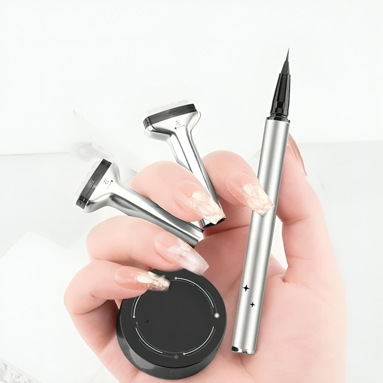 LunaTrace™ Precision Stamp Pens — Effortless, Perfect Eyeliner That Boosts Your Confidence Instantly