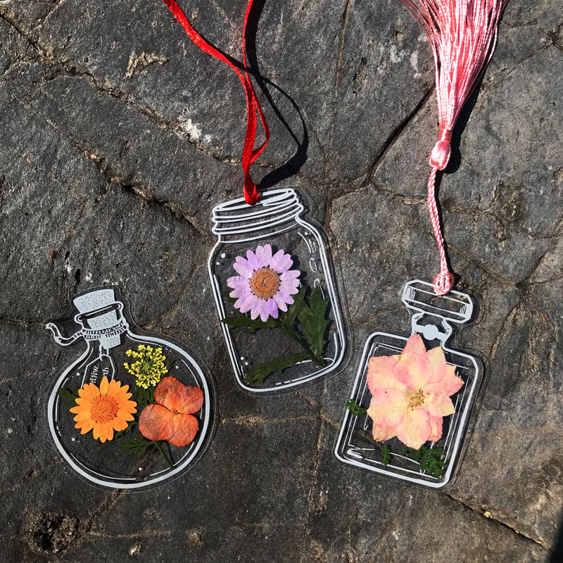 BloomAura™ — Turn Every Page Into a Touch of Timeless Floral Magic