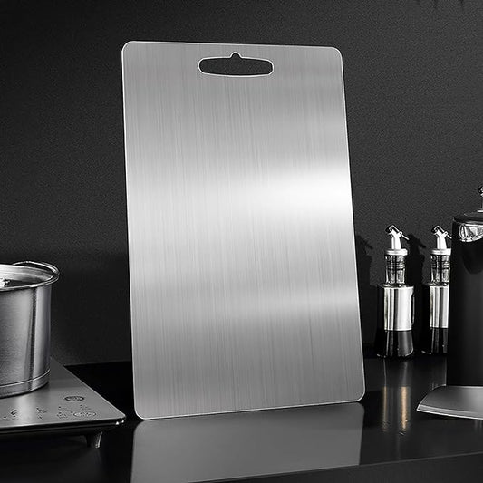 SteelGrip™ — Master Every Chop with Sharp, Stain-Free Confidence
