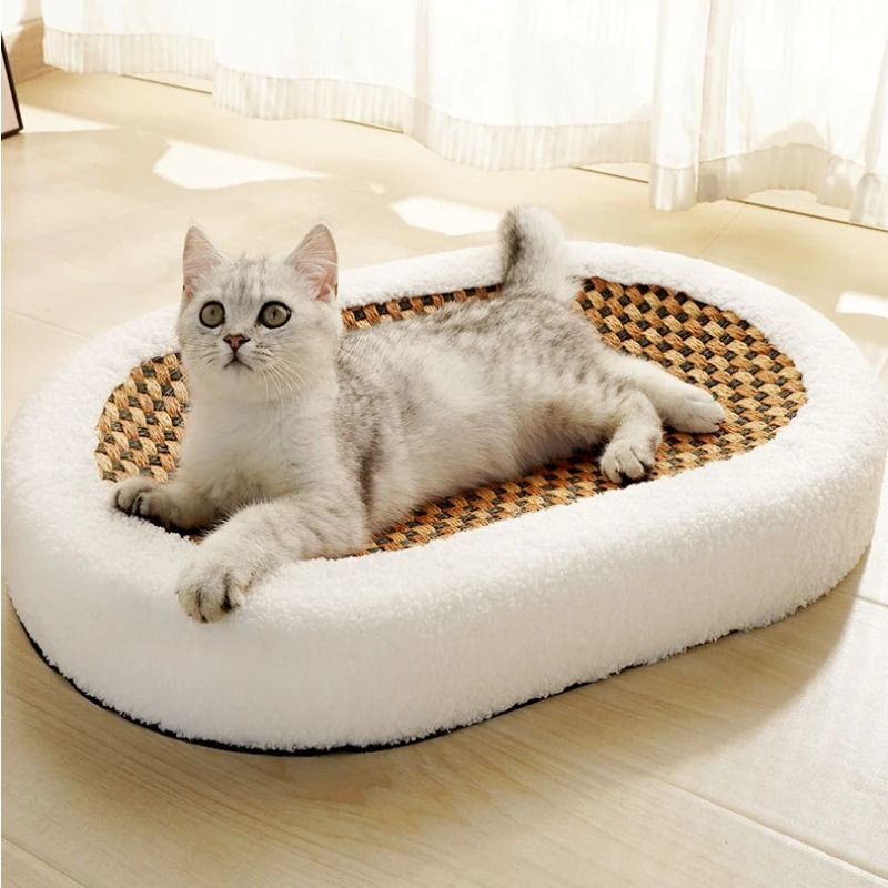 50% Discount | Cat Scratch Lounge™ - Plush Bed with Scratchable Surface for Cats