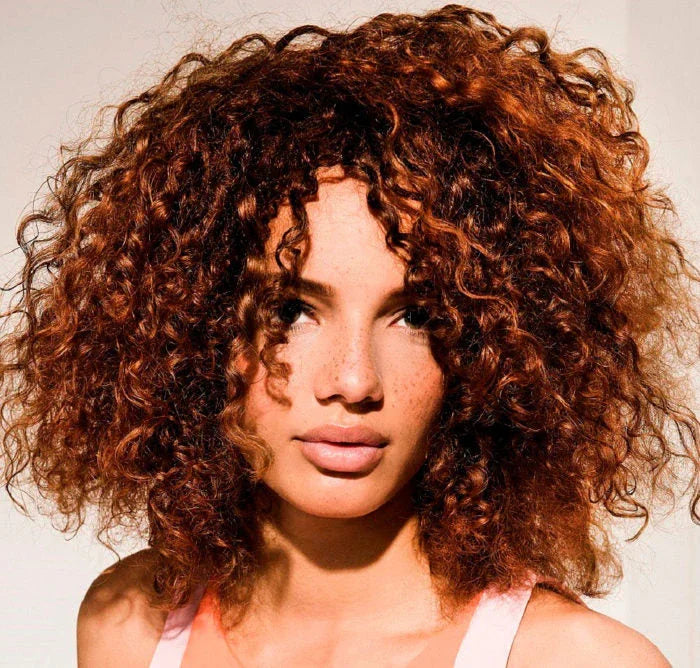 CurlEssence™ — Unleash Week-Long, Head-Turning Curls That Radiate Softness and Shine
