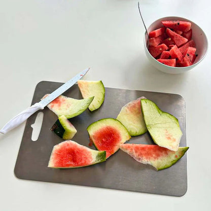 SteelGrip™ — Master Every Chop with Sharp, Stain-Free Confidence