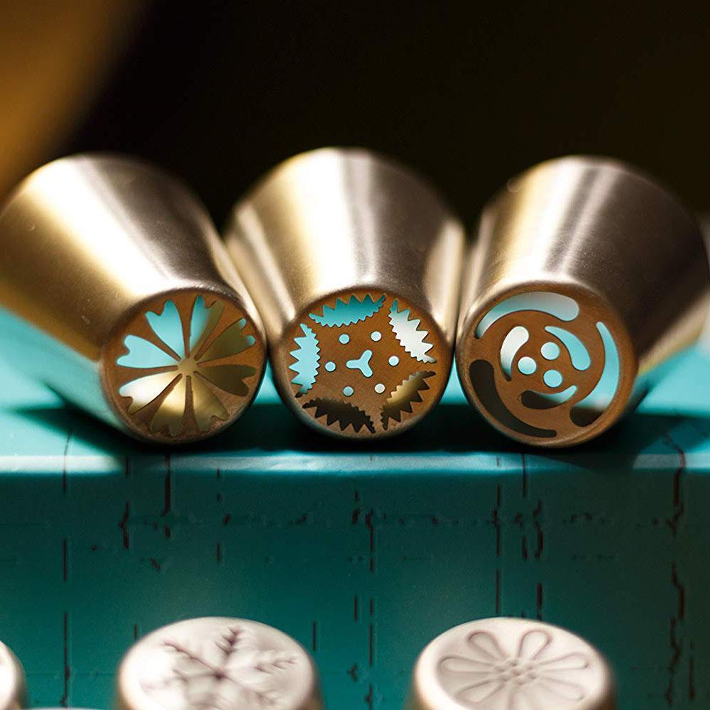 LumePetal™ Tulip Nozzle Set — Unleash Your Inner Cake Artist with Effortless, Stunning Designs