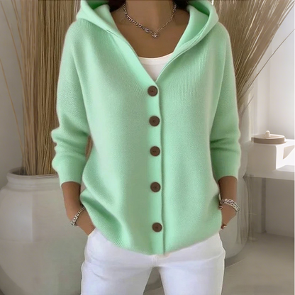 VioraLuxe™ Hoodie — Wrap Yourself in Featherlight Warmth That Flatters Every Curve