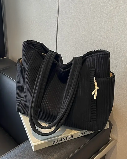 LuxeTide™ — Effortless Style and Spacious Confidence Wherever You Go