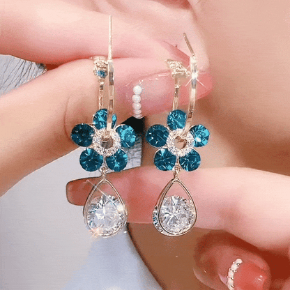 LumiFleur™ Crystal Earrings — Sparkle with Effortless Glamour That Turns Heads Everywhere