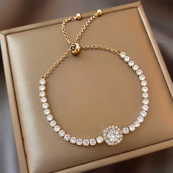 ViraLuxe™ — Wrap Your Wrist in Perfect Comfort and Captivating Sparkle