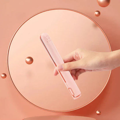 VioraCurl™ Mini — Effortless, Salon-Perfect Hair Wherever You Go