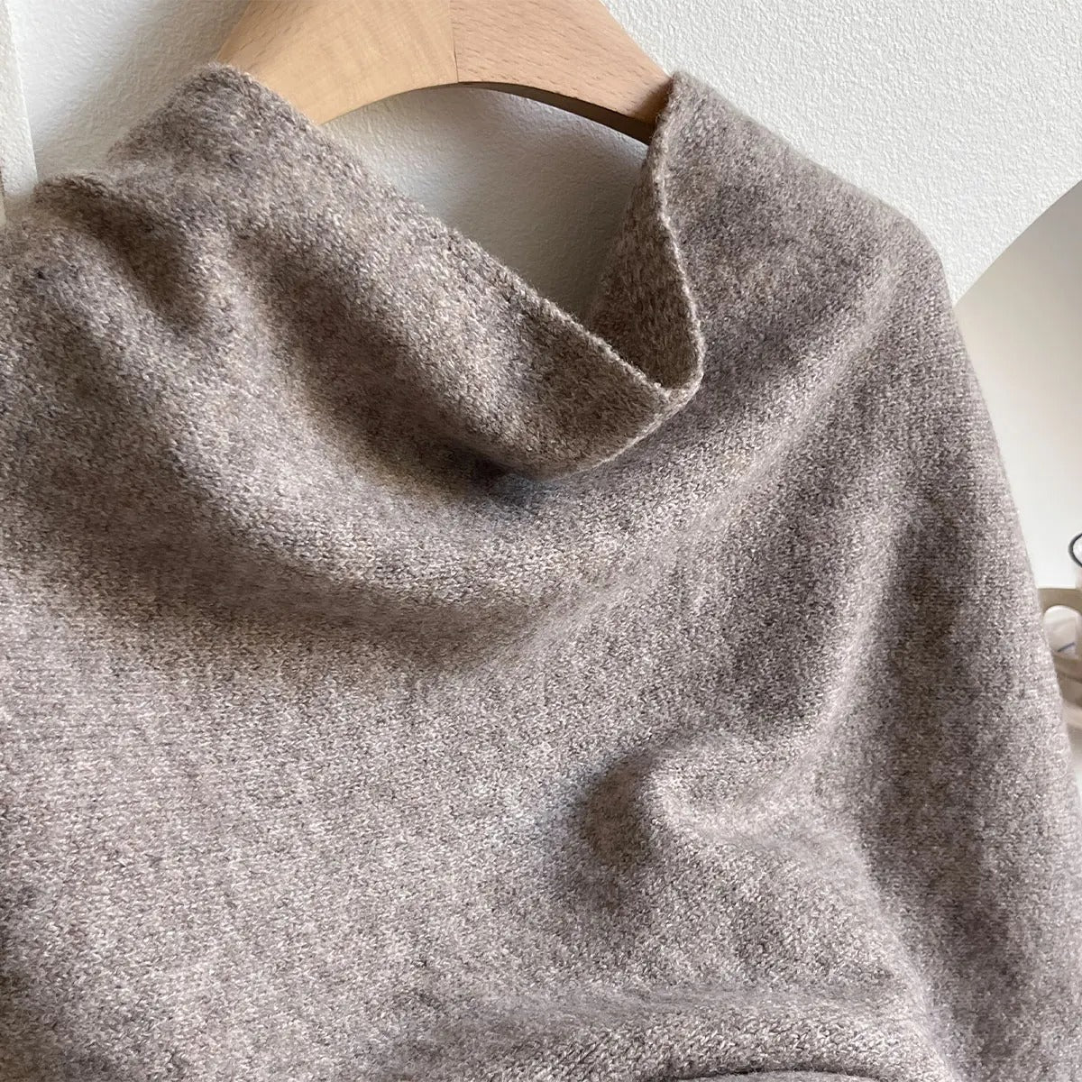 VeloraNest™ — Wrap Yourself in Effortless Warmth and Unshakable Confidence All Day
