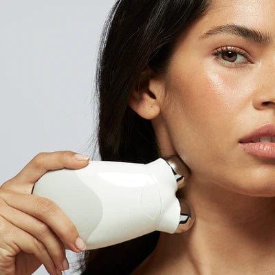 LiftAura™ — Instantly Reveal a Firmer, Youthful Glow Without Needles or Pain
