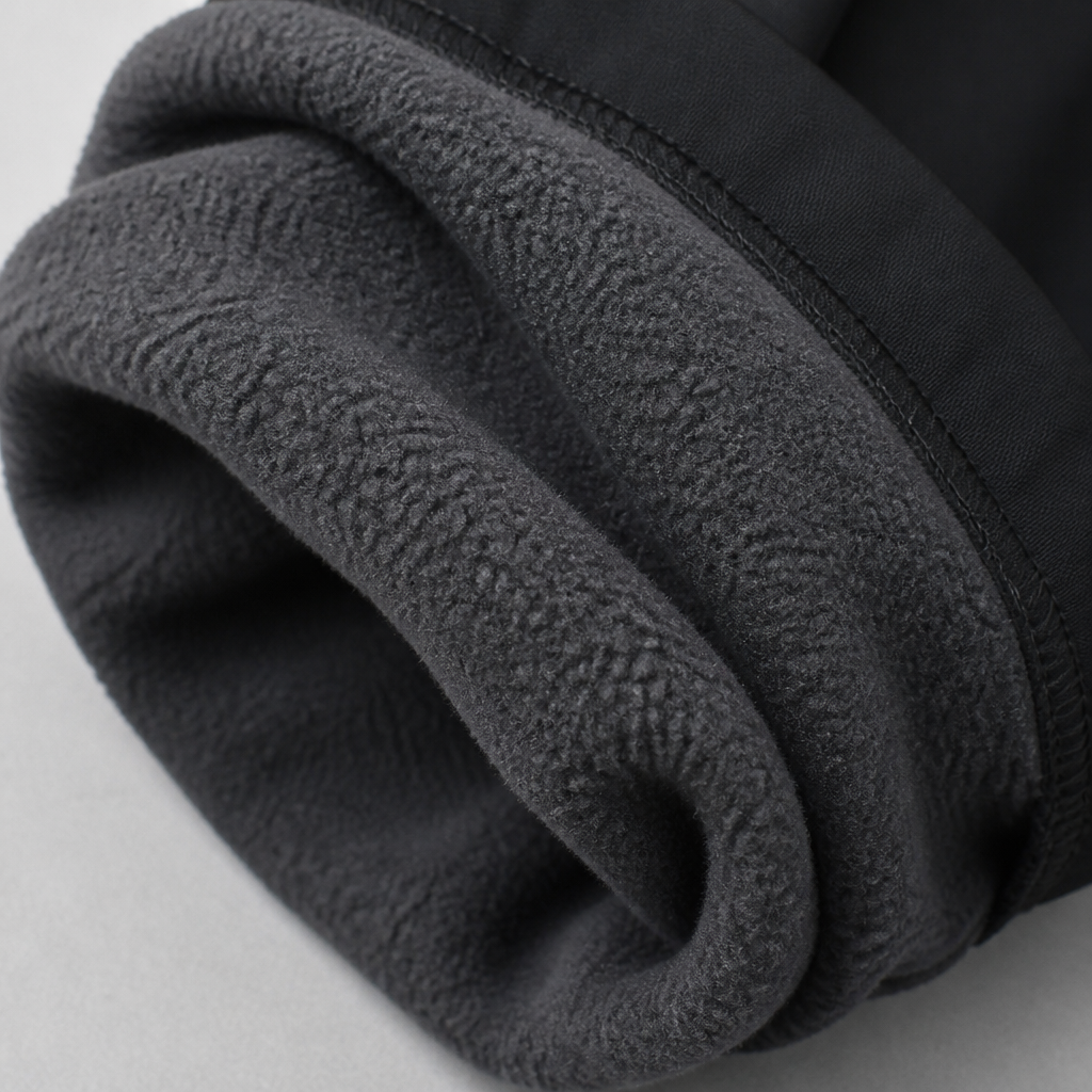 FrostGuard™ — Stay Warm, Dry, and Free to Conquer Any Winter Day