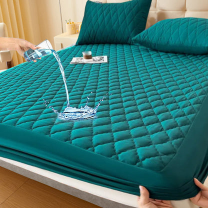 SnoozeShield™ — Wrap Your Bed in Heavenly Softness and Total Stain Defense