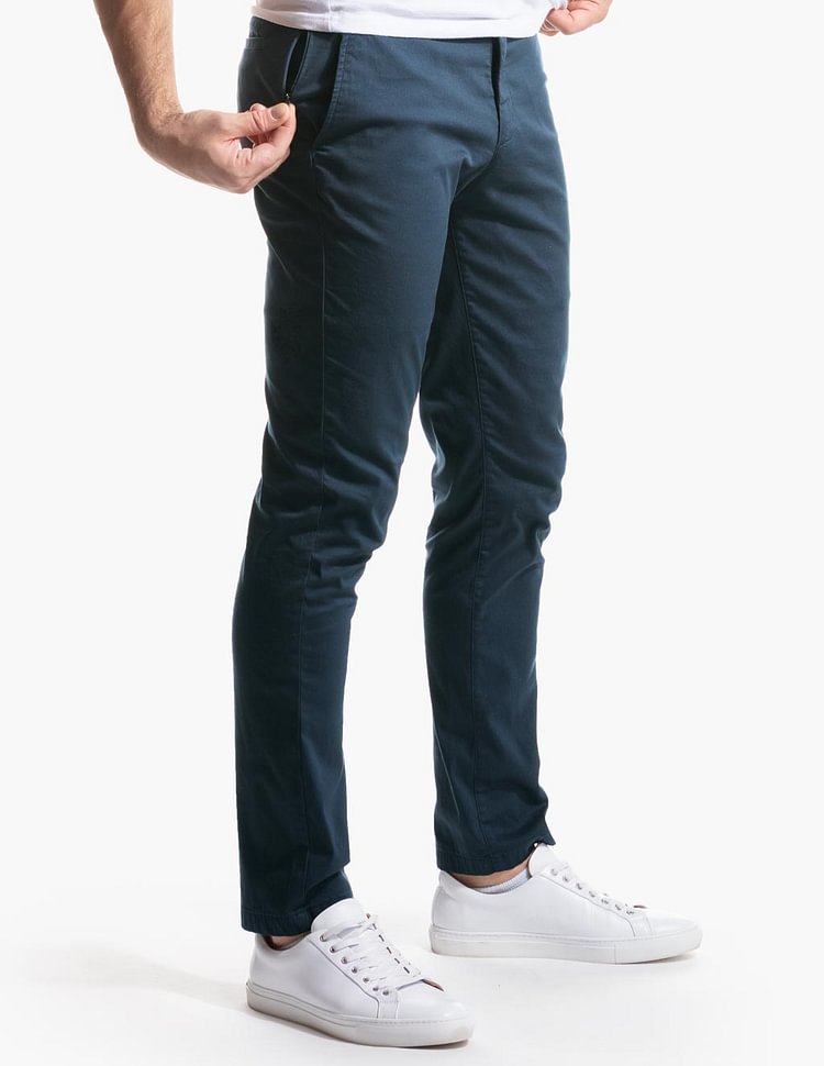 FlexForm™ Chinos — Feel Sharp, Move Freely, and Stay Perfect All Day Long