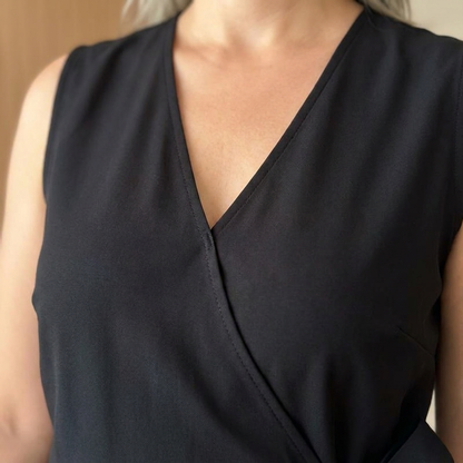 SereneSilhouette™ – Stylish Sleeveless Wrap-Front Jumpsuit with Side Tie