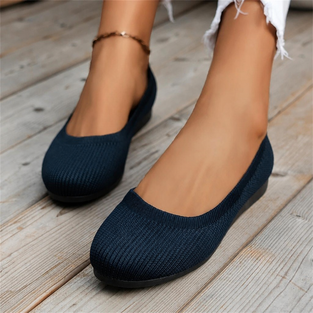 StrideEase™ — Walk Without Pain All Day with Cloud-Like Support and Comfort