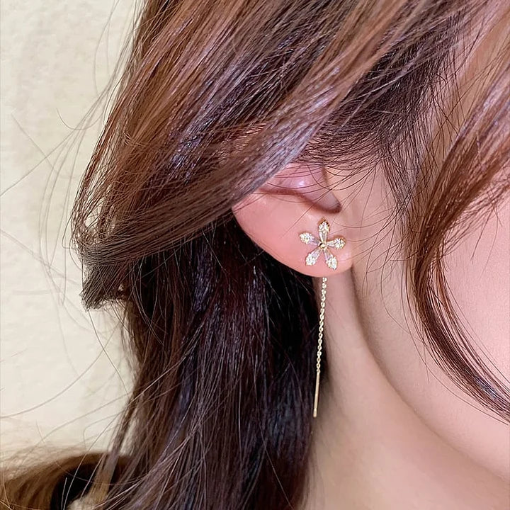 EnchantéGlow™ — Sparkle with Featherlight Comfort That Steals Every Spotlight