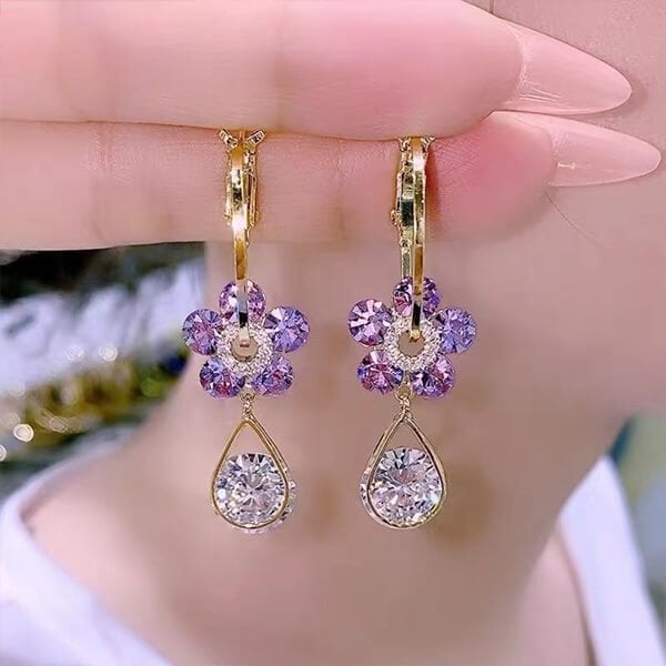 LumiFleur™ Crystal Earrings — Sparkle with Effortless Glamour That Turns Heads Everywhere
