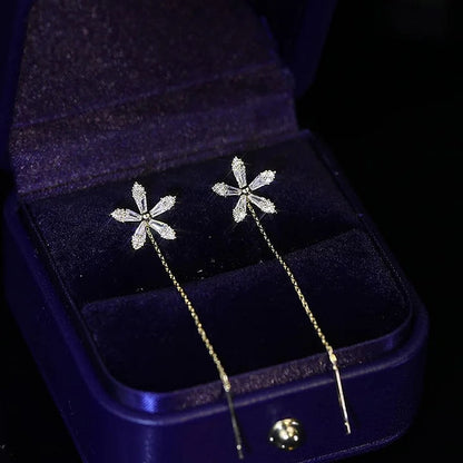 EnchantéGlow™ — Sparkle with Featherlight Comfort That Steals Every Spotlight