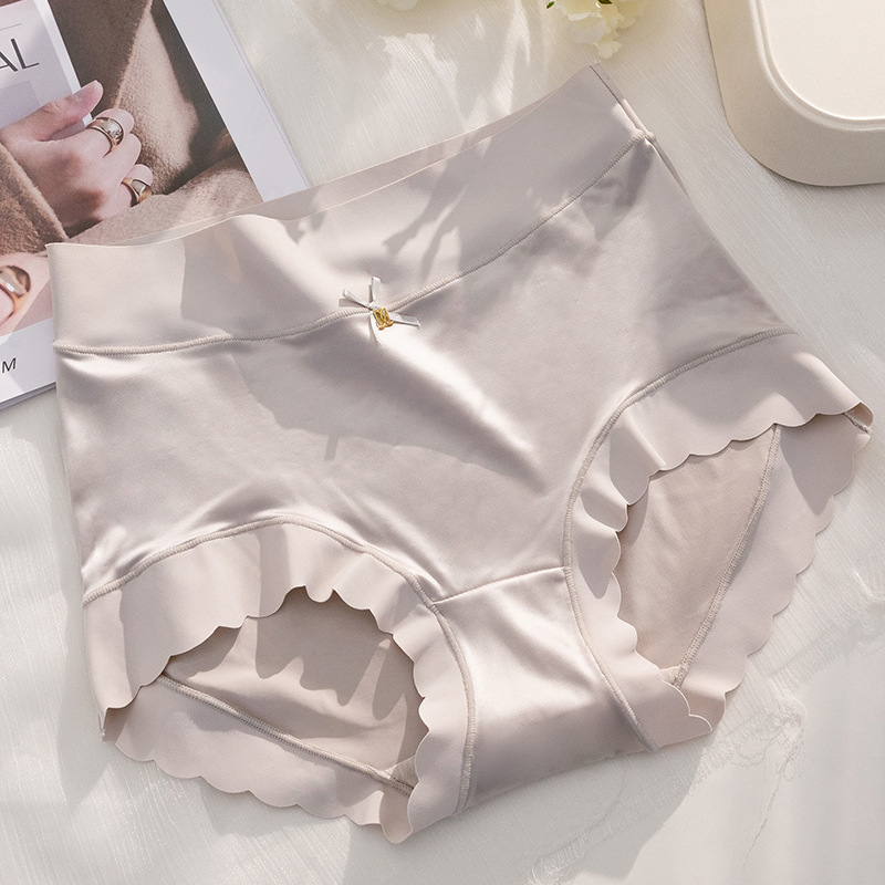 SilkAura™ — Feel Flawless Comfort and Fresh Confidence All Day Long