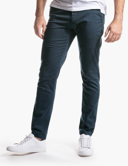 FlexForm™ Chinos — Feel Sharp, Move Freely, and Stay Perfect All Day Long